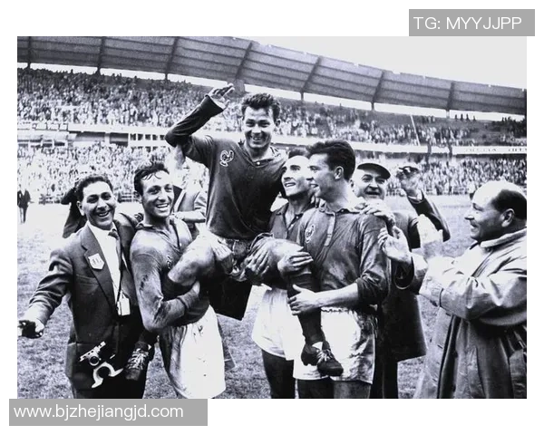 足球四号球星的辉煌历程与传奇瞬间揭秘 足球四号球星的辉煌历程与传奇瞬间揭秘