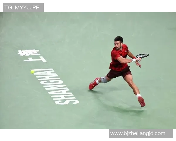 足球跑位大师揭秘：那些凭借精妙跑位征服赛场的传奇球星