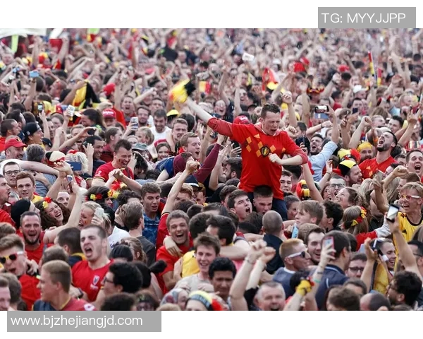 足球球星闪耀世界杯赛场全景微信聊天背景图打造专属足球迷的个性化聊天体验 足球球星闪耀世界杯赛场全景微信聊天背景图打造专属足球迷的个性化聊天体验